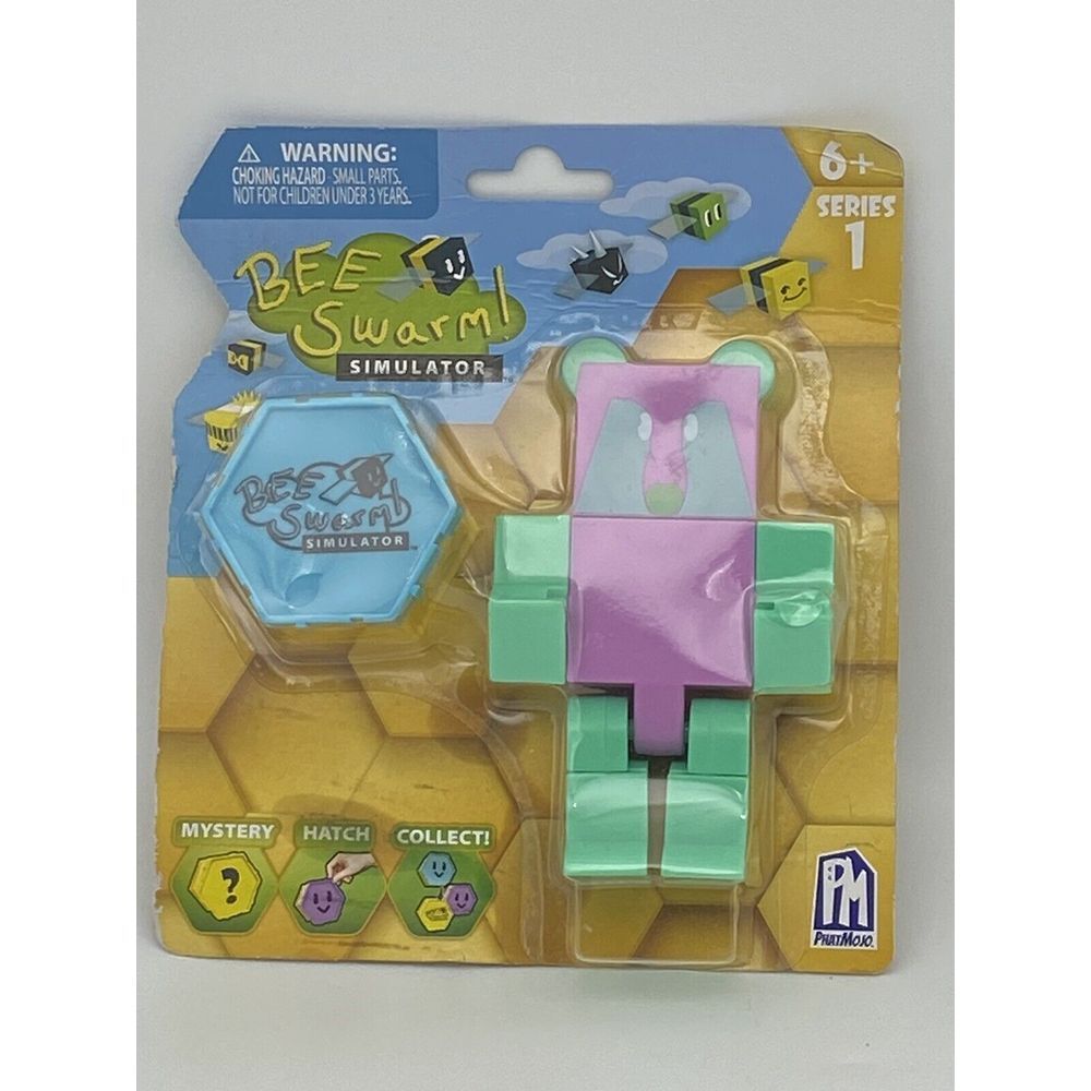 Roblox Bee Swarm Simulator Series1 5" Gummy Bear‎ Figure with 1 Mystery Bee NWT